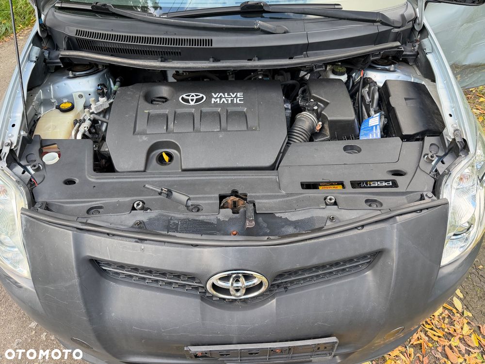 Toyota Auris - 16