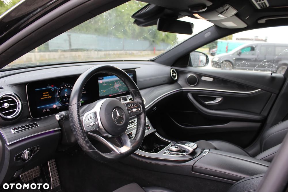 Mercedes-Benz Klasa E - 12
