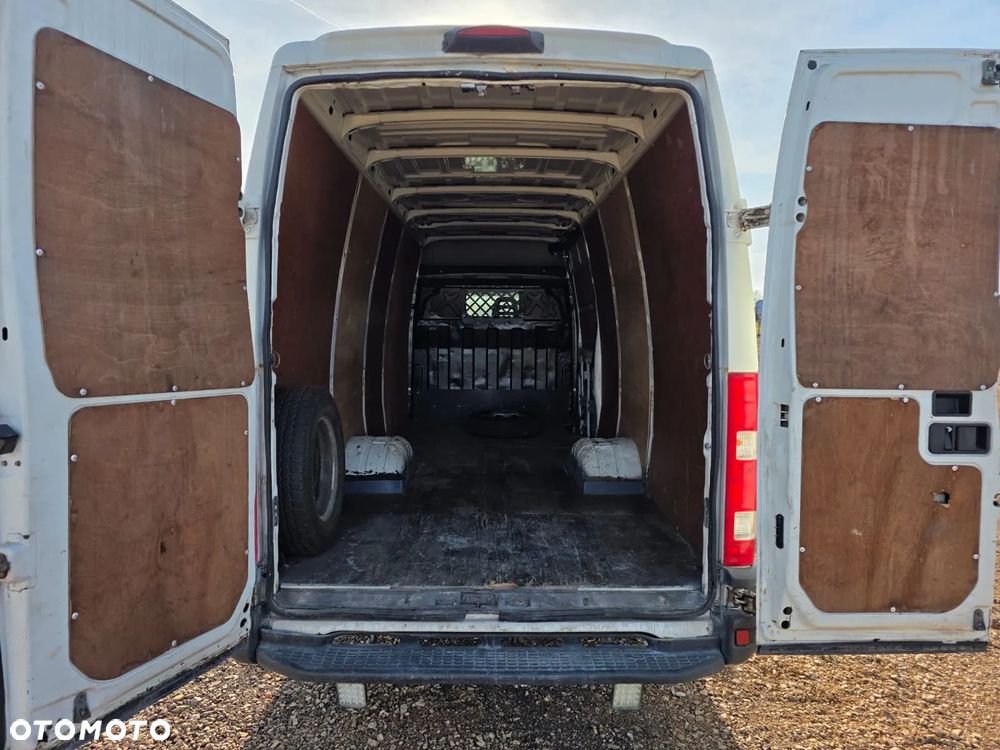 Iveco Daily 35C15 - 9
