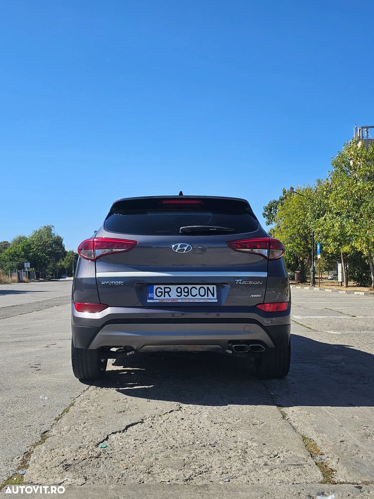 Hyundai Tucson 2.0 CRDI 4WD Automatik Premium - 7