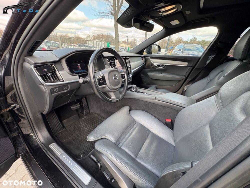 Volvo V90 Cross Country B5 D AWD Core - 11