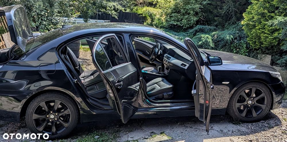 BMW Seria 5 - 32
