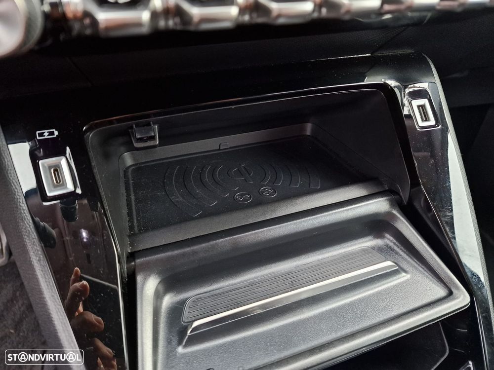 Peugeot 2008 1.5 BlueHDi Allure - 26