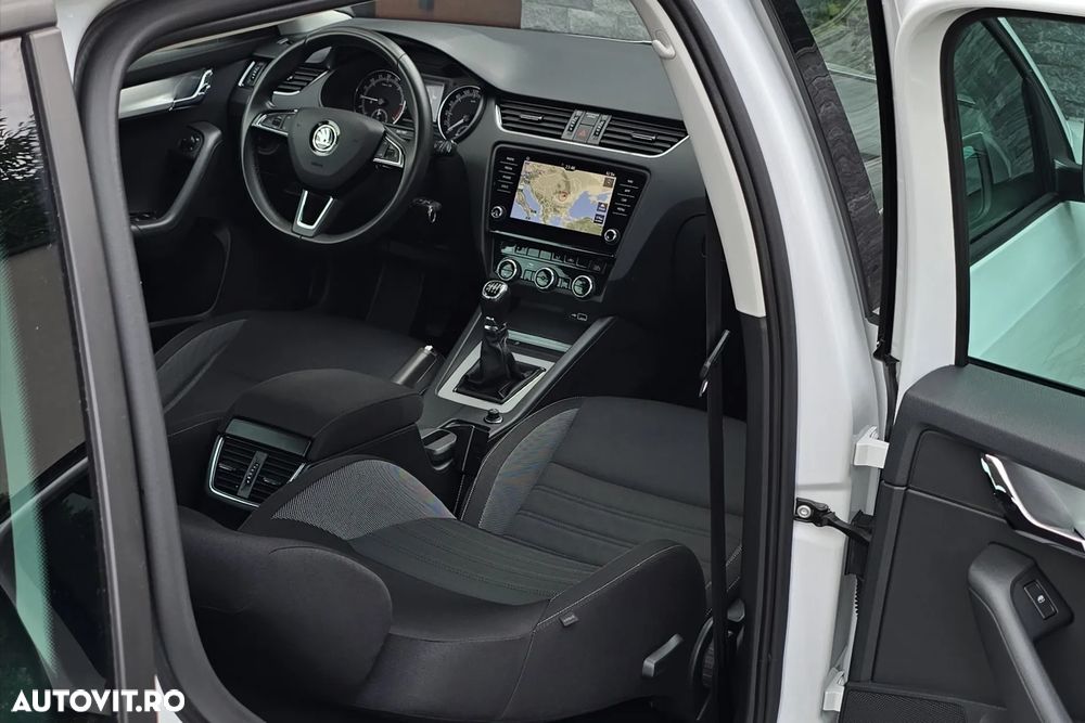 Skoda Octavia 2.0 TDI Ambition - 22