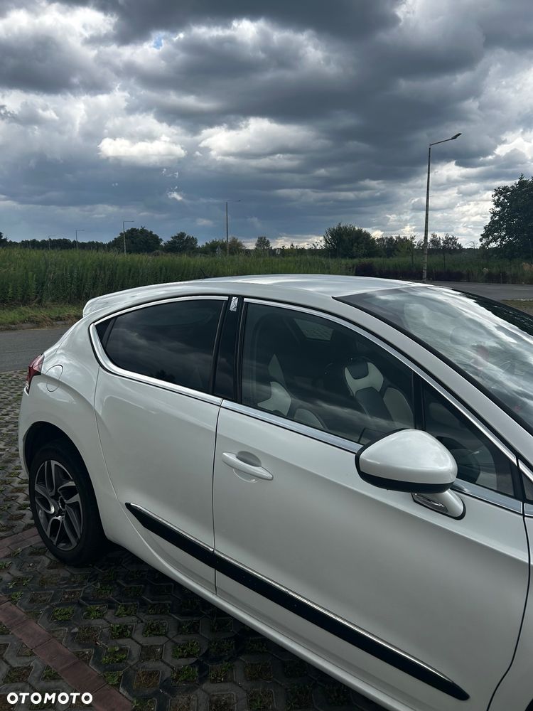 Citroën DS4 1.6 THP SportChic - 3