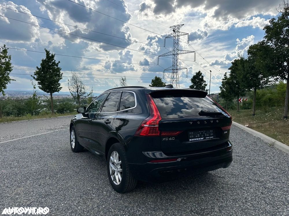 Volvo XC 60 B4 MHEV AT AWD Core - 4