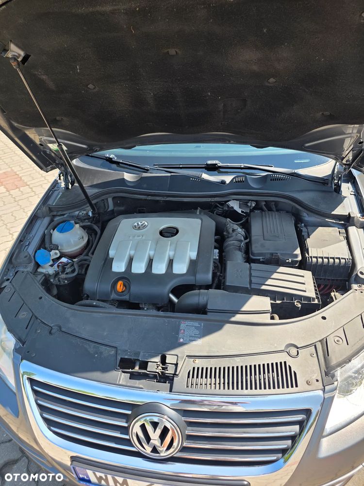 Volkswagen Passat 2.0 TDI Comfortline - 5
