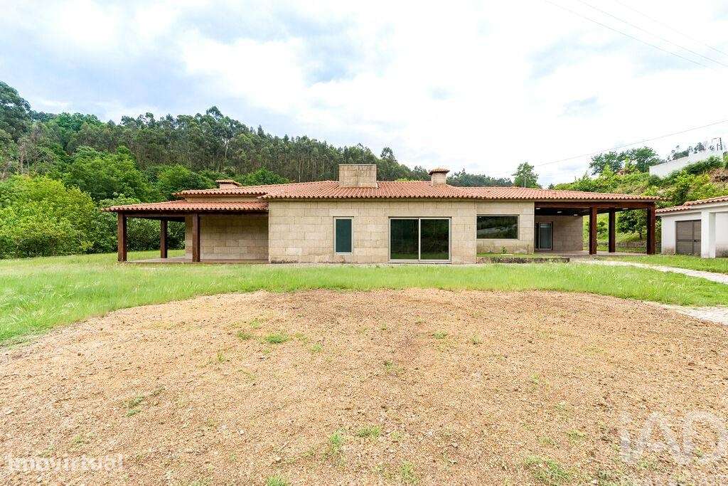 Casa / Villa T4 em Recezinhos (São Mamede) de 495 m2 - Grande imagem: 3/34