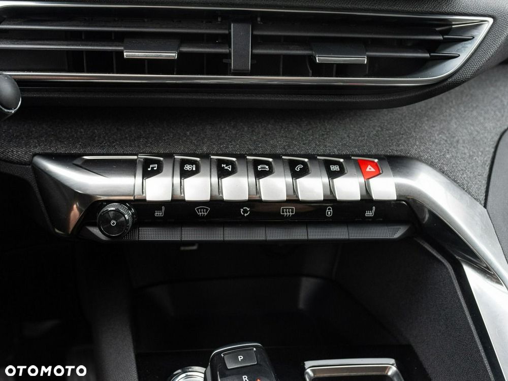 Peugeot 3008 1.5 BlueHDi Allure Pack S&S EAT8 - 18