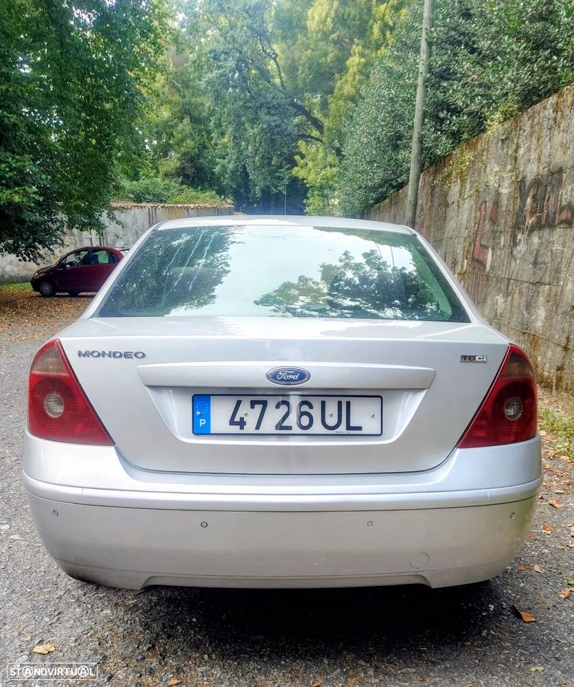 Ford Mondeo 2.0 TDCi Ghia - 5
