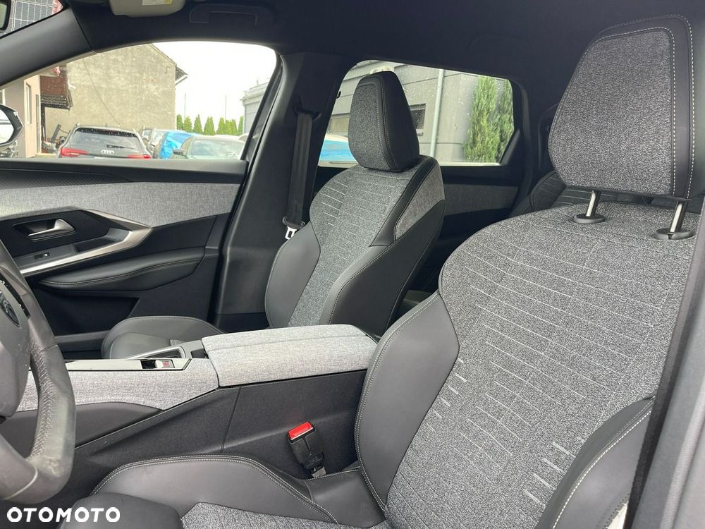 Peugeot 5008 1.2 PureTech mHEV Allure Pack S&S e-DCS6 - 12