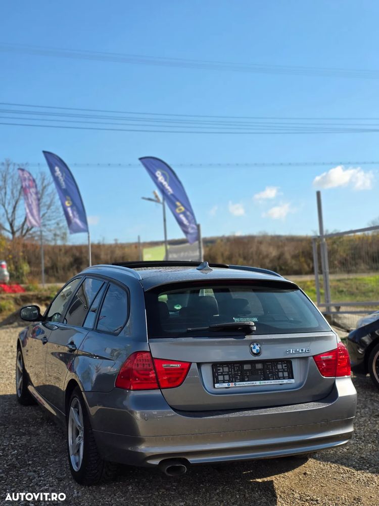 BMW Seria 3 320d xDrive DPF Touring Aut. Edition Exclusive - 10