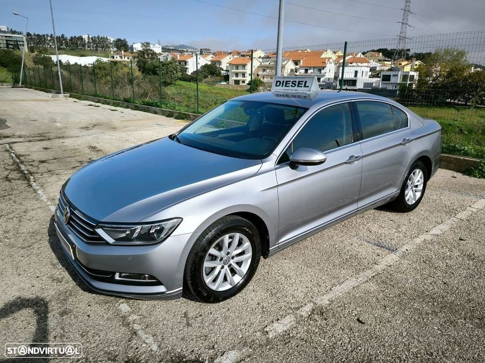 VW Passat 2.0 TDI Business P.DSG - 13