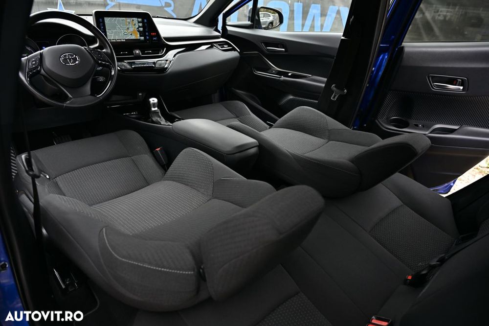 Toyota C-HR Lounge - 39