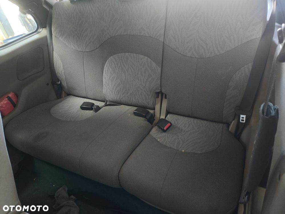Land Rover Freelander 2.0 D - 4