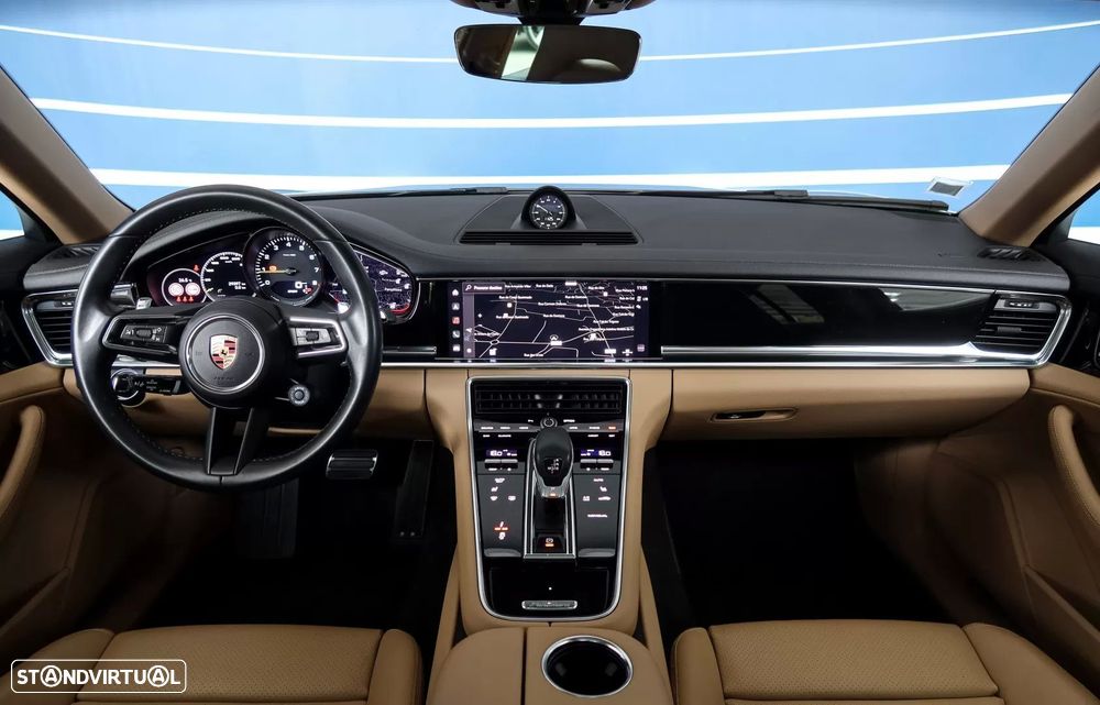 Porsche Panamera 4 E-Hybrid - 7