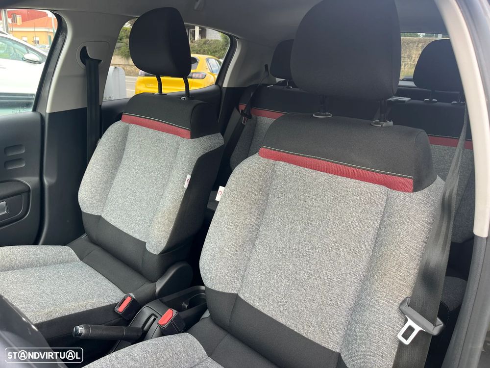 Citroën C3 Pure Tech S&S C-Series — fotografia 9