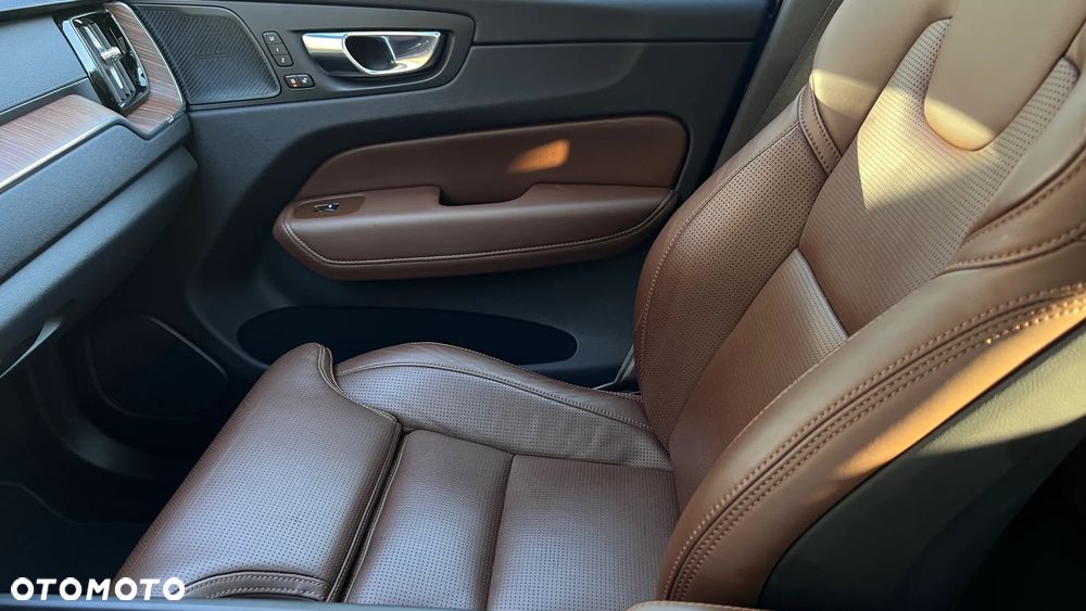 Volvo XC 60 B5 B AWD Geartronic Inscription - 6