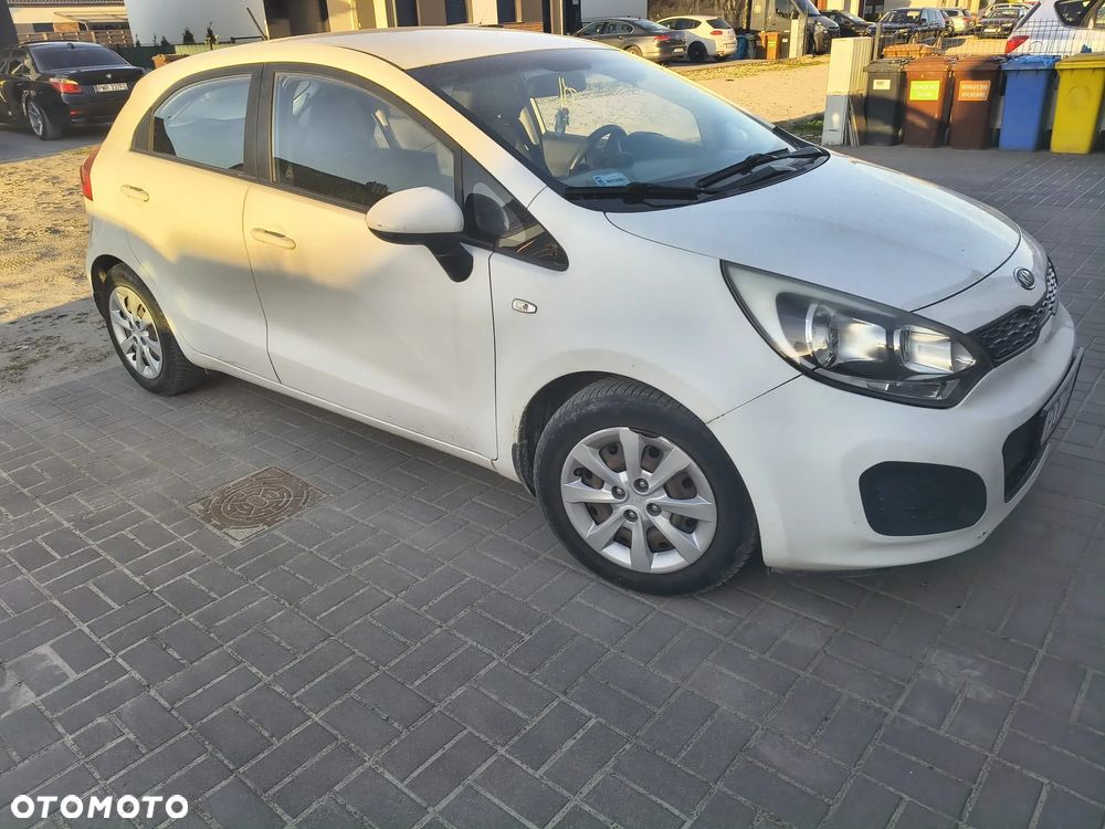 Kia Rio - 3