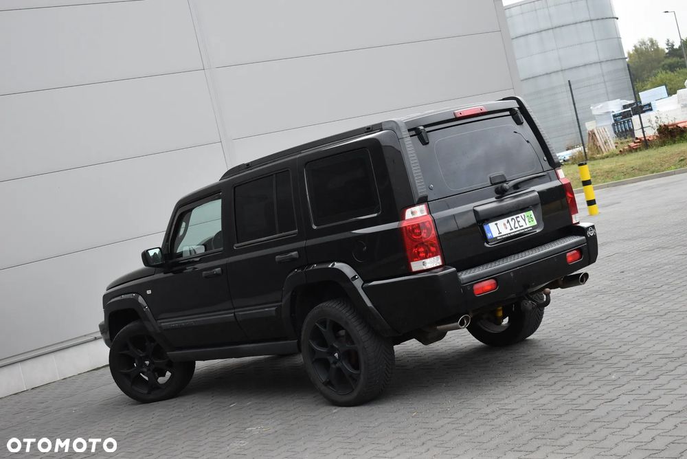 Jeep Commander - 33