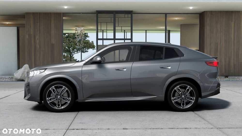 BMW iX2 eDrive20 - 3