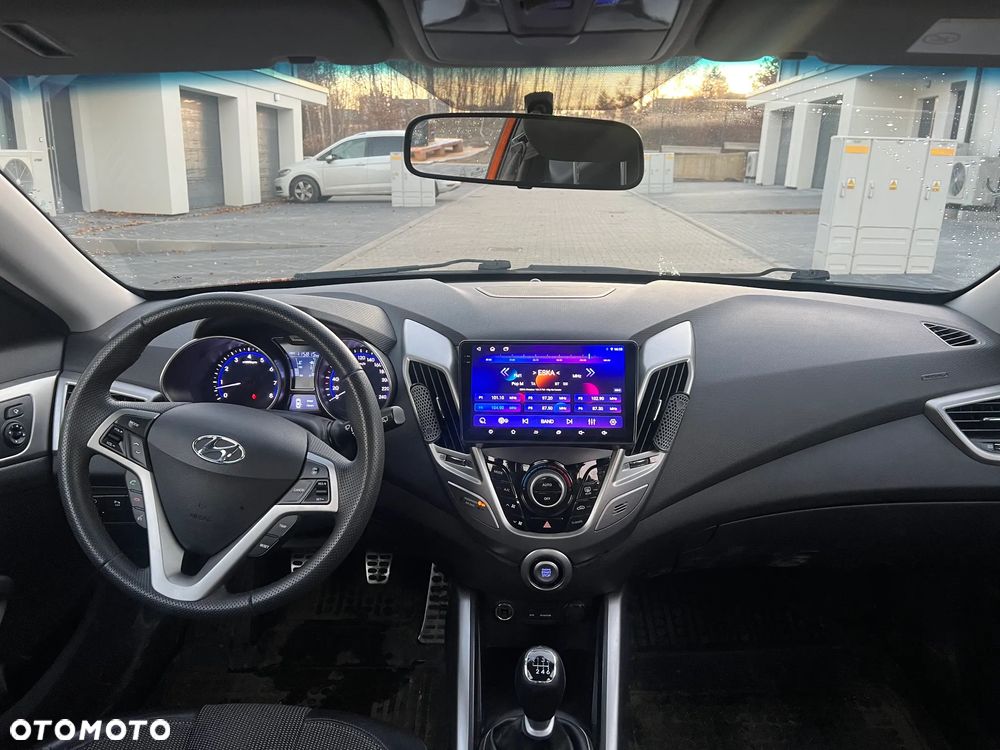 Hyundai Veloster 1.6 GDI Premium - 13
