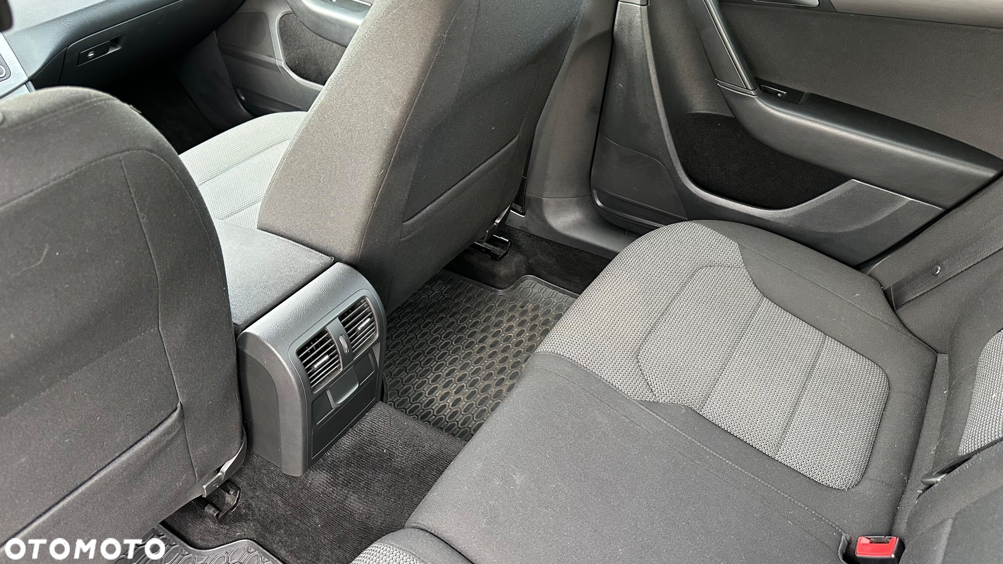 Volkswagen Passat 2.0 TDI Comfortline DSG - 15