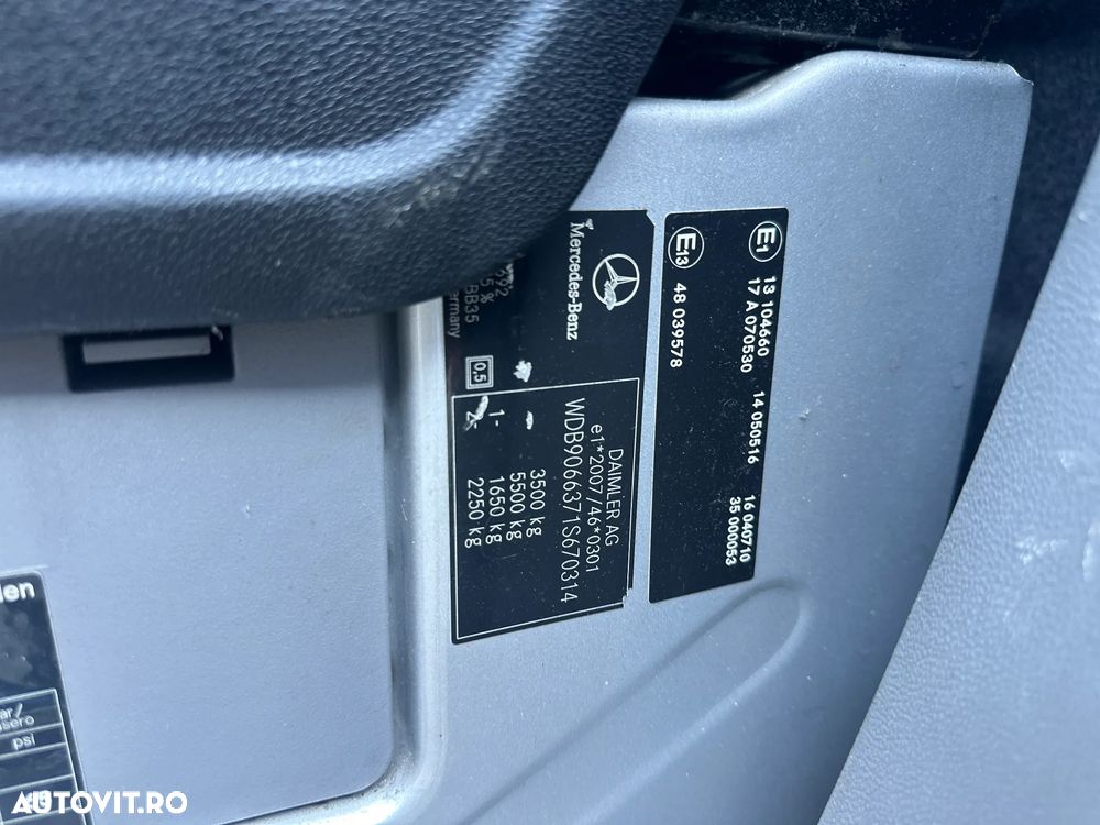 Mercedes-Benz SPRINTER 319 - 14