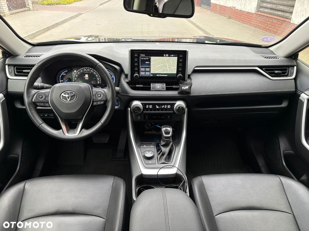 Toyota RAV4 - 9
