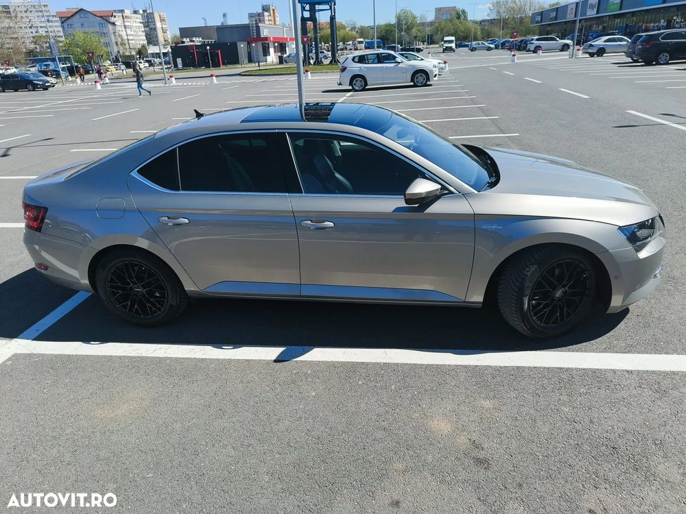 Skoda Superb 2.0 TDI DSG 4X4 Laurin & Klement - 2