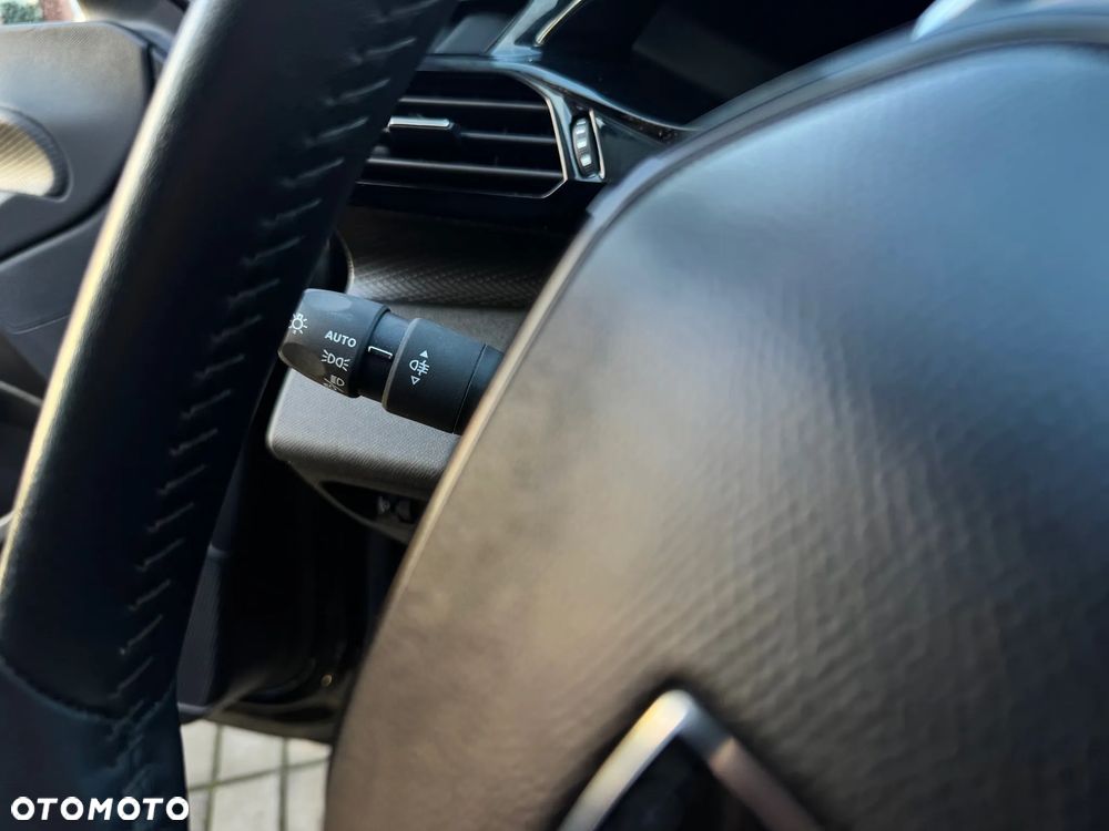 Peugeot 308 PureTech 130 Allure Pack - 17