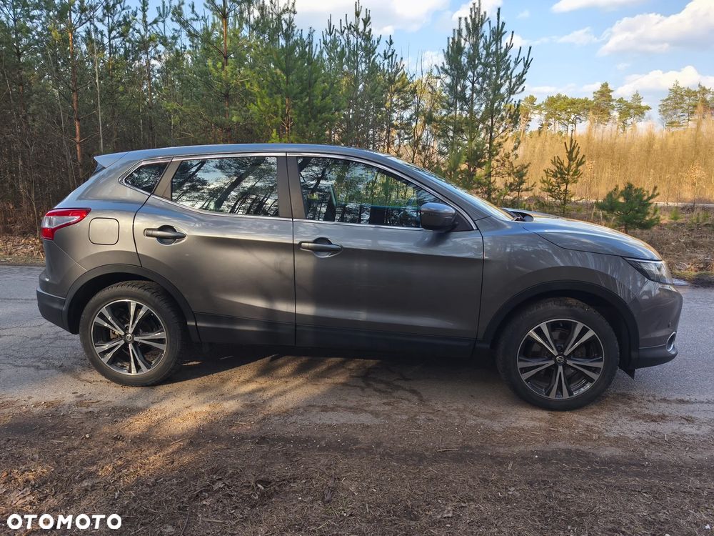 Nissan Qashqai - 2