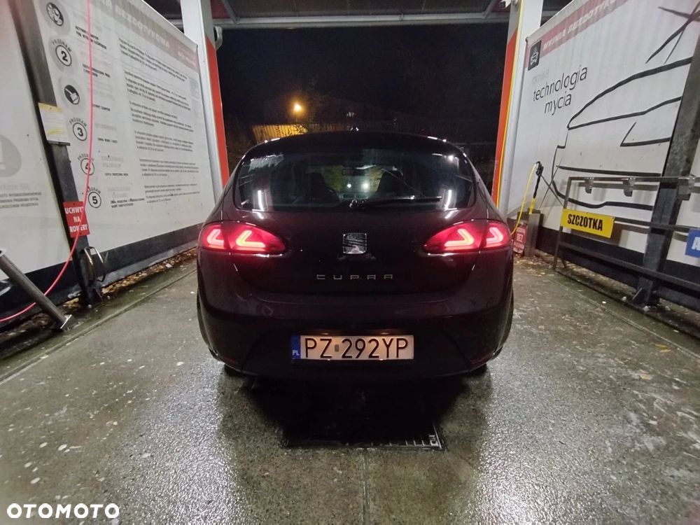 Seat Leon ver-2-0-tsi-cupra - 1