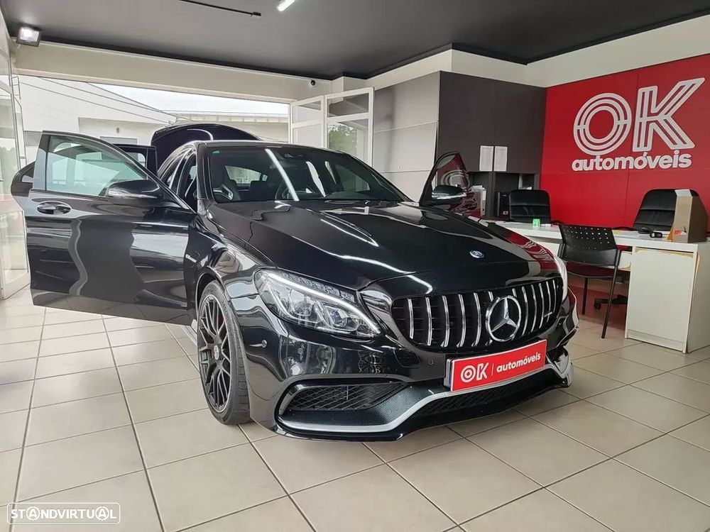 Mercedes-Benz C 63 AMG S - 12
