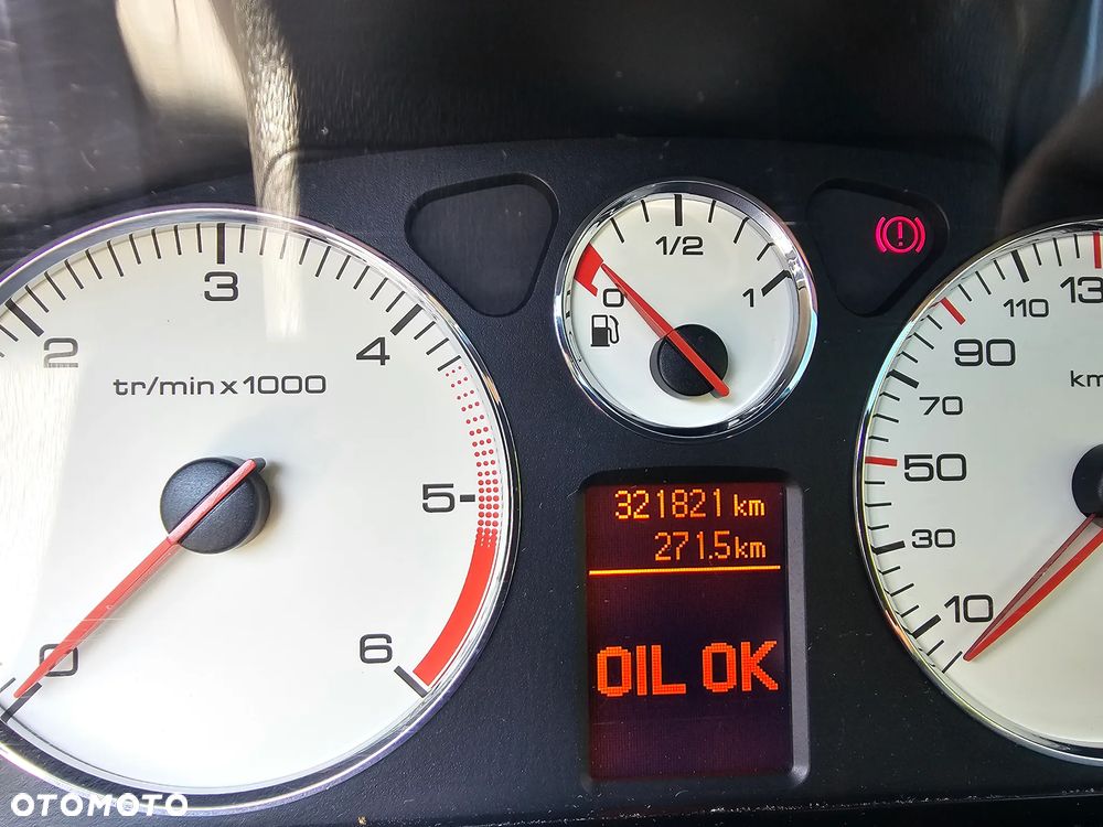 Peugeot 407 1.6 HDi Premium - 8