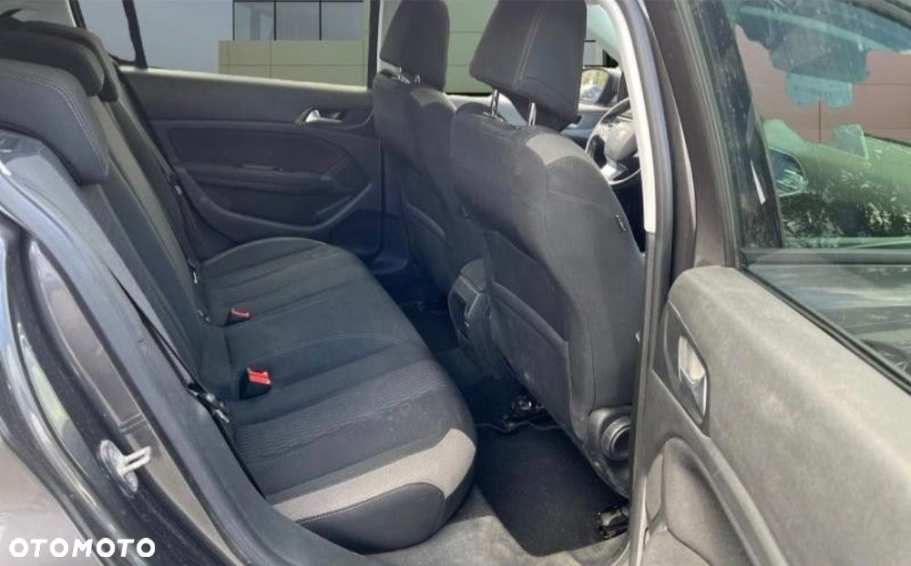 Peugeot 308 PureTech 82 Access - 10
