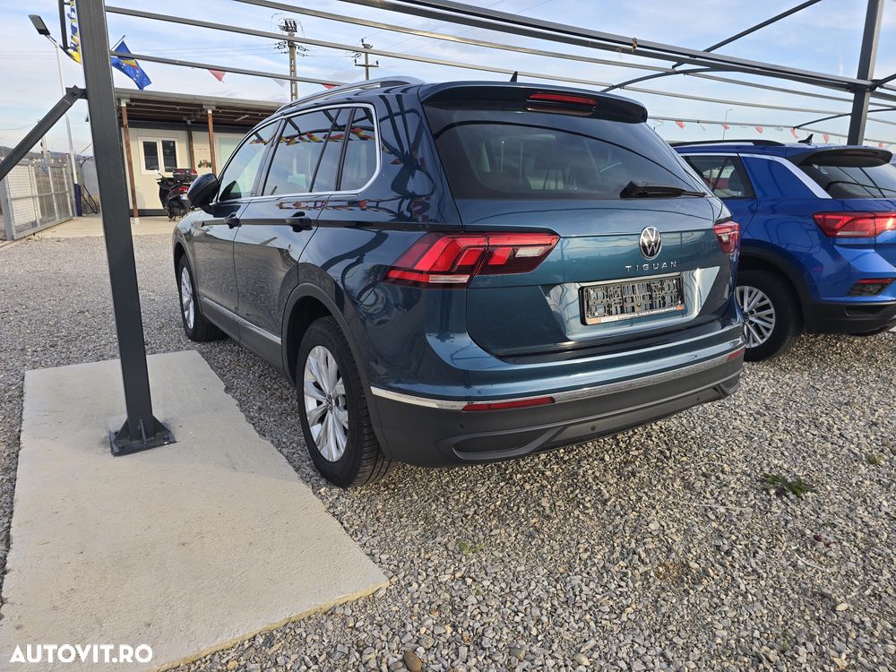 Volkswagen Tiguan - 3