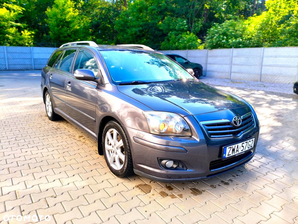 Toyota Avensis 1.8 VVT-i Luna - 14