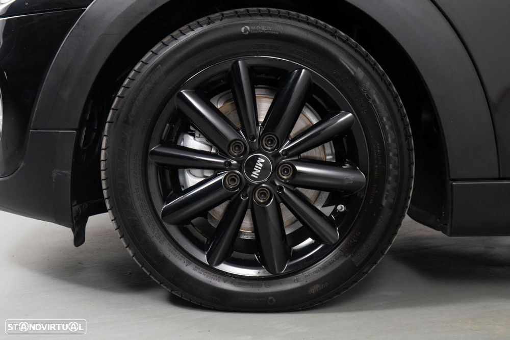 MINI 5 Portas One D - 16