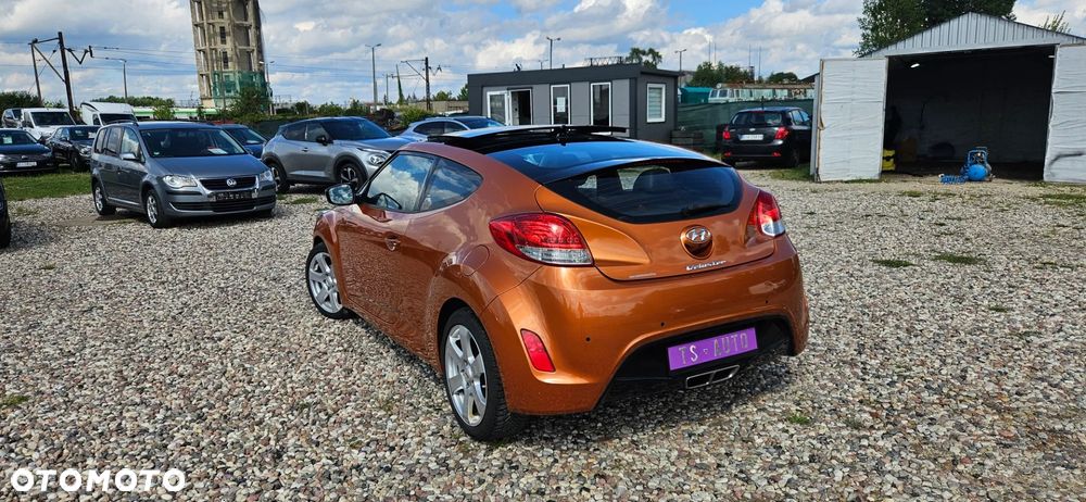 Hyundai Veloster - 7