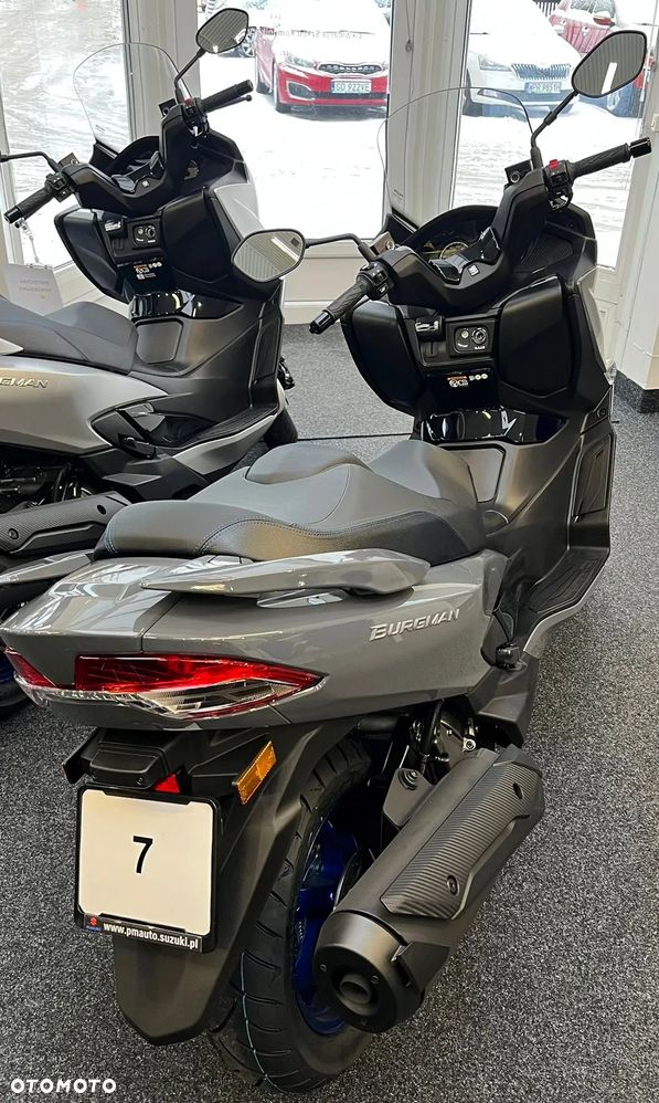 Suzuki Burgman - 7