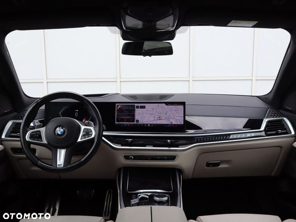 BMW X7 - 6