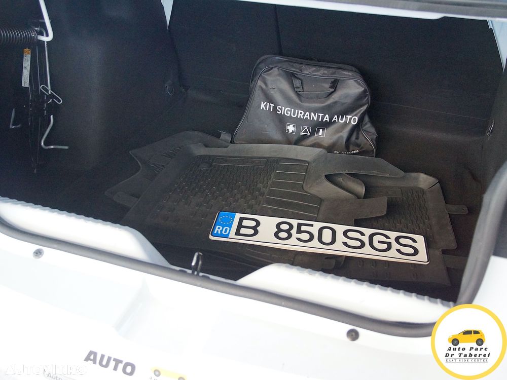 Dacia Logan TCe 90 MT6 Comfort - 38