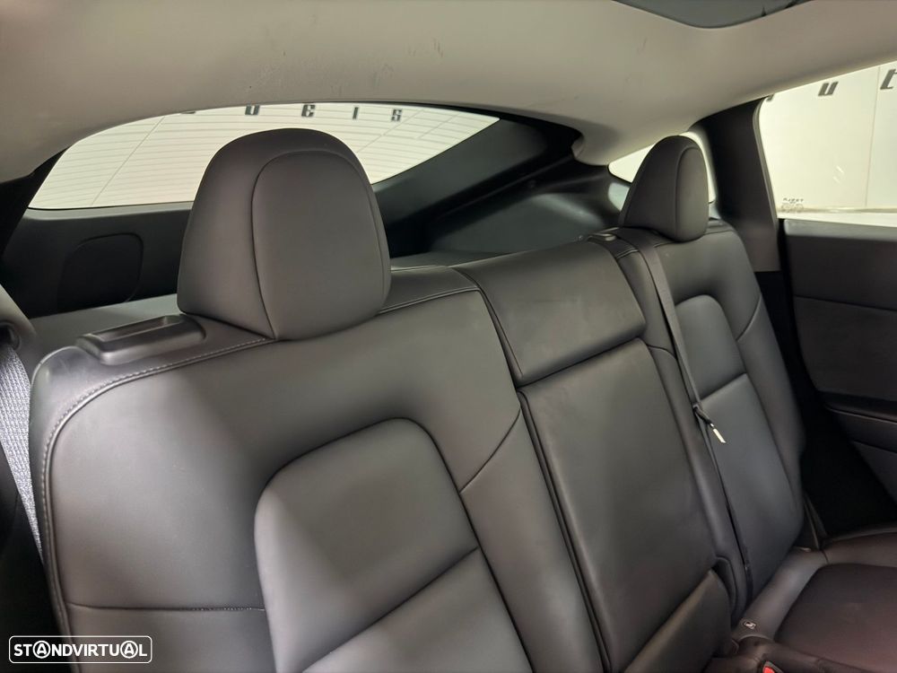 Tesla Model Y Long Range Tração Integral - 39
