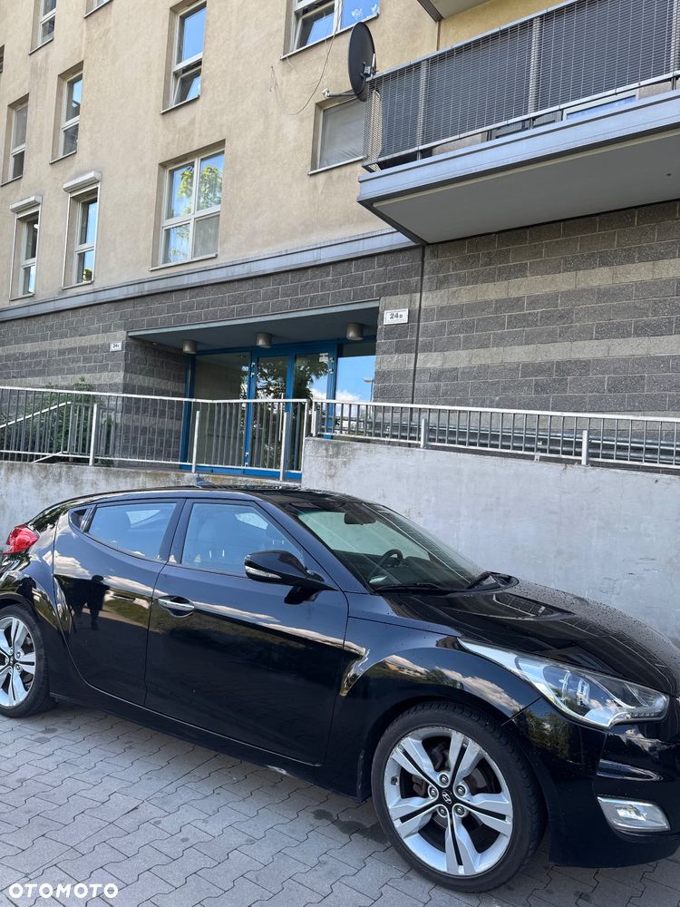 Hyundai Veloster 1.6 GDI Comfort - 11