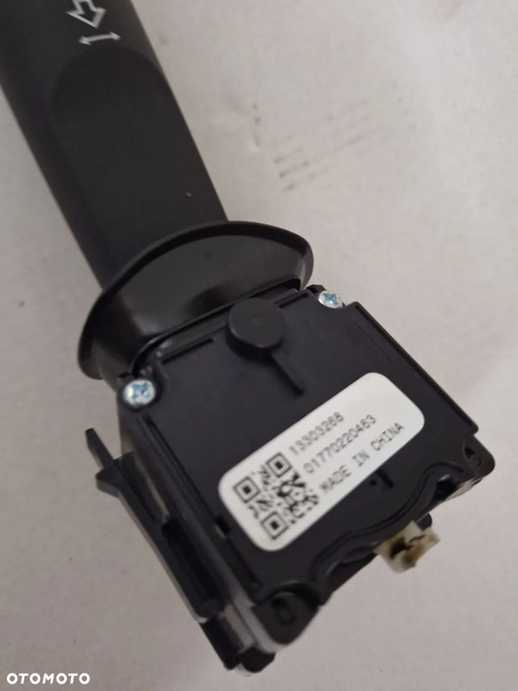 PRZEŁACZNIKI POD KIEROWNICĘ, MANETKI- OPEL ASTRA J - 4