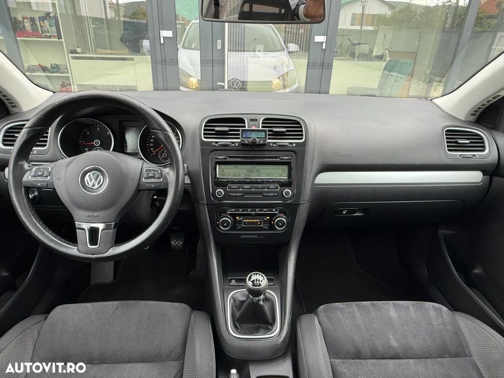 Volkswagen Golf 2.0 TDI Highline - 9