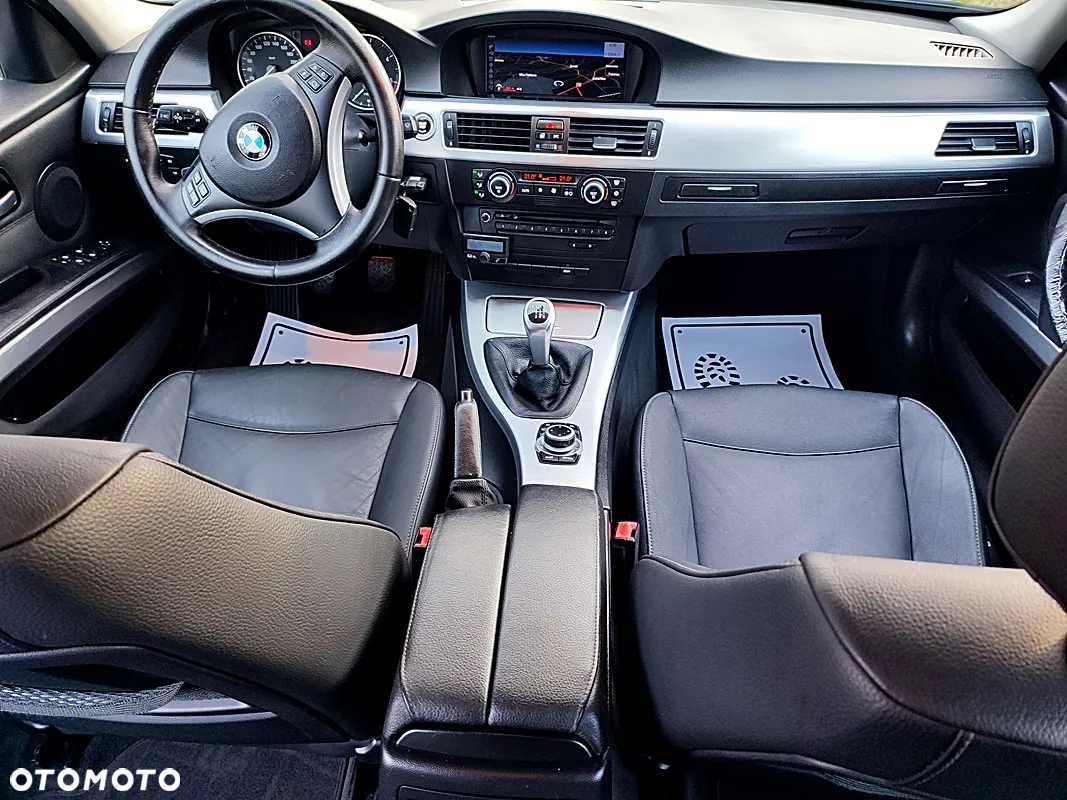 BMW Seria 3 320d - 21