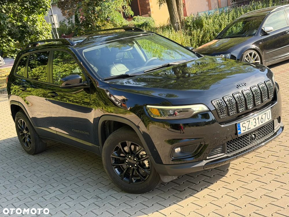 Jeep Cherokee - 4