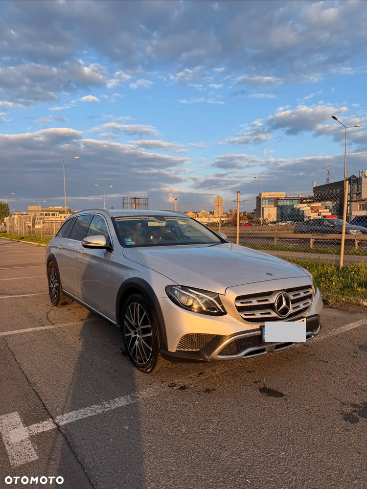 Mercedes-Benz Klasa E 220 d 4-Matic AMG - 1